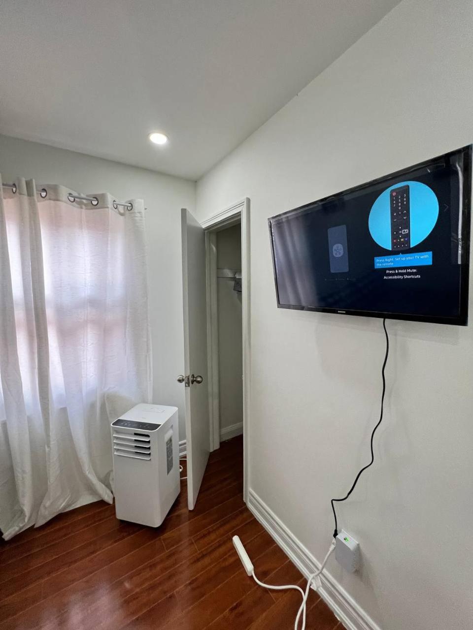 טורונטו #1 Convvy-Nient Residence! מראה חיצוני תמונה