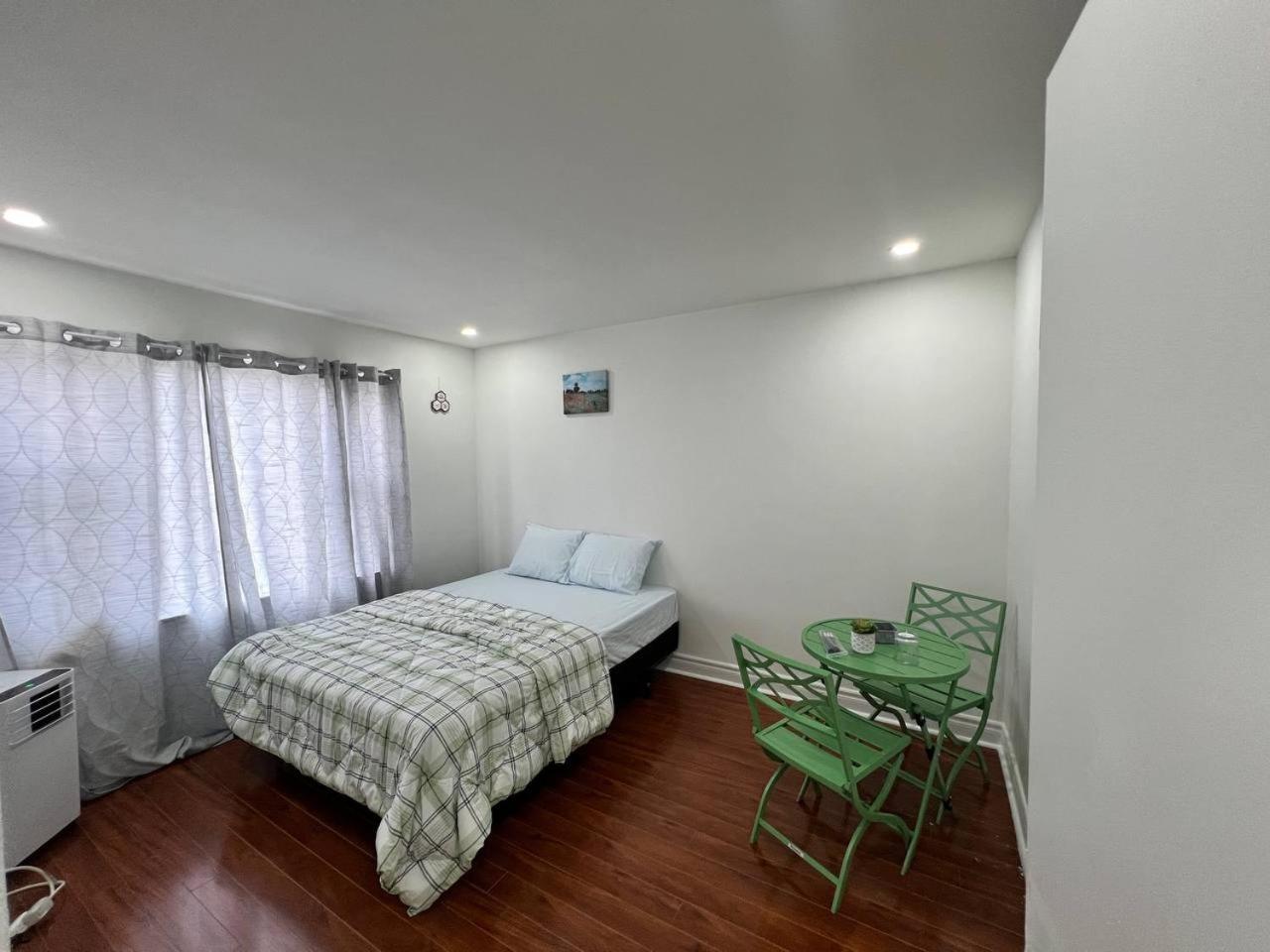 טורונטו #1 Convvy-Nient Residence! מראה חיצוני תמונה