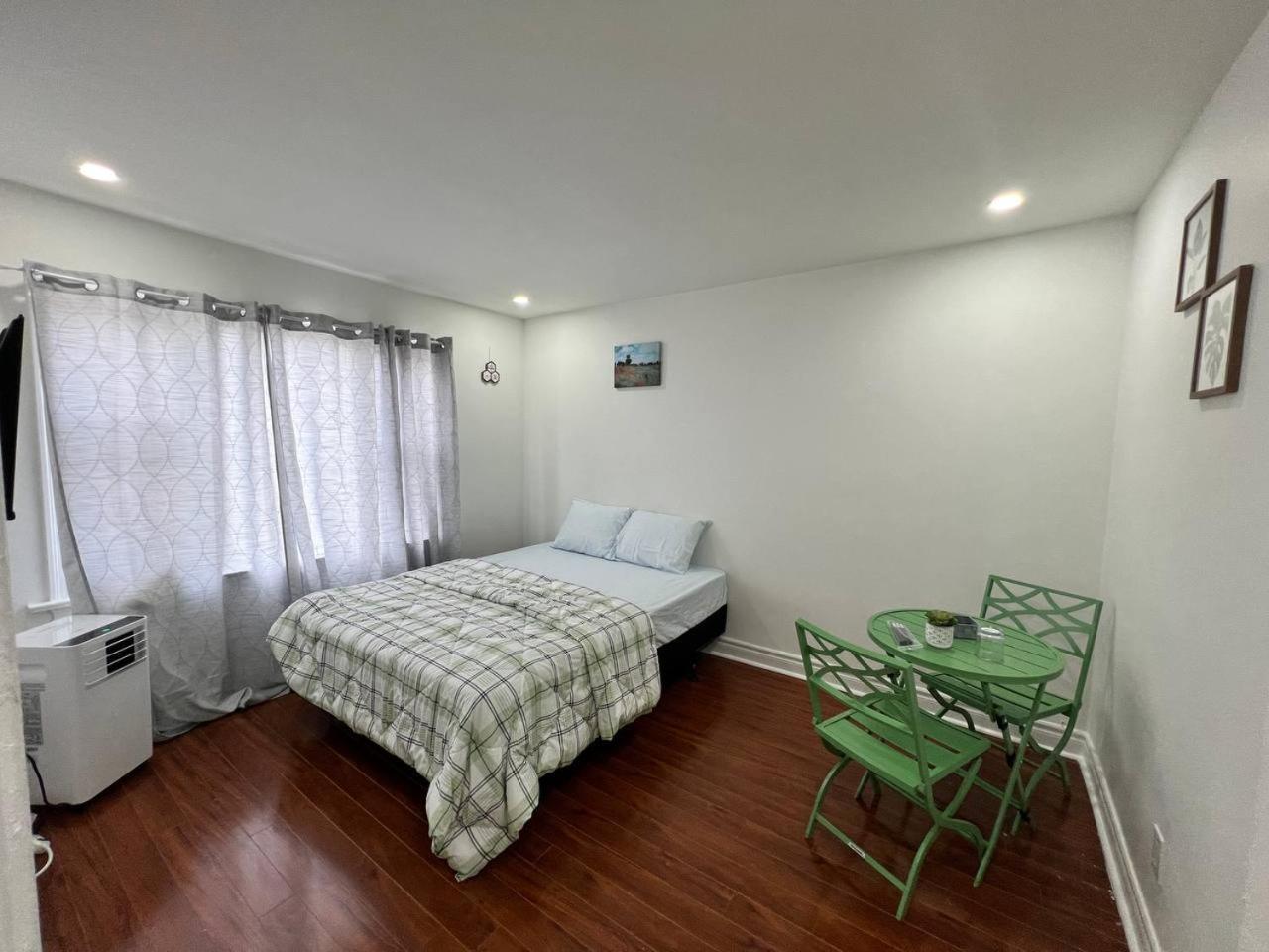 טורונטו #1 Convvy-Nient Residence! מראה חיצוני תמונה